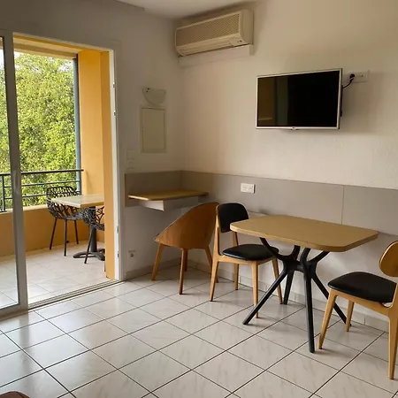 Du Golf Apartament Nîmes