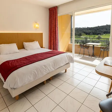Du Golf Apartment *
